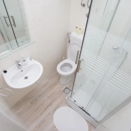 Cozy Seaview Retreat A & M Appartement Pirovac