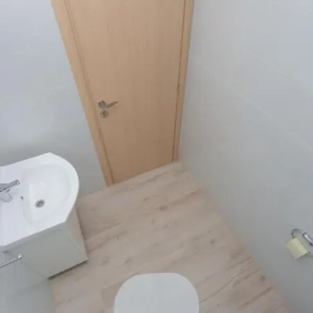 Apartment Cozy Seaview Retreat A & M Pirovac